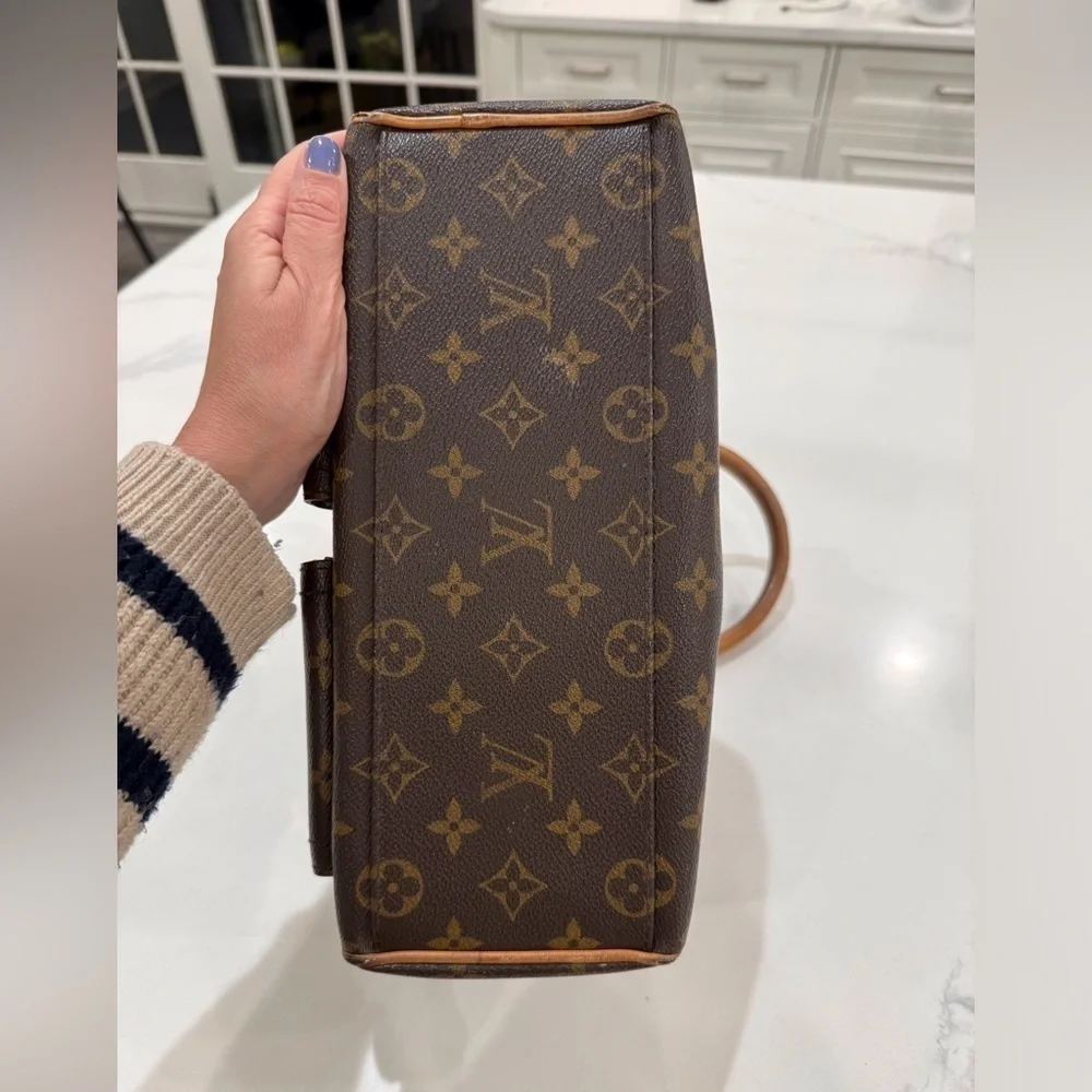 Louis Vuitton Monogram Manhattan PM logo Handbag 2005 collection 100% Authentic
